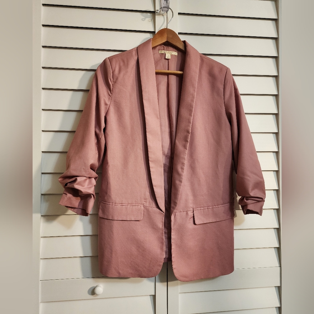 Miami Brand Mauve Pink Blazer with Scrunched Ruched Sleeves (SIZE SMALL)